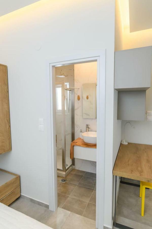 Superior Modern Apartment In The Center With View. Volos Exteriör bild