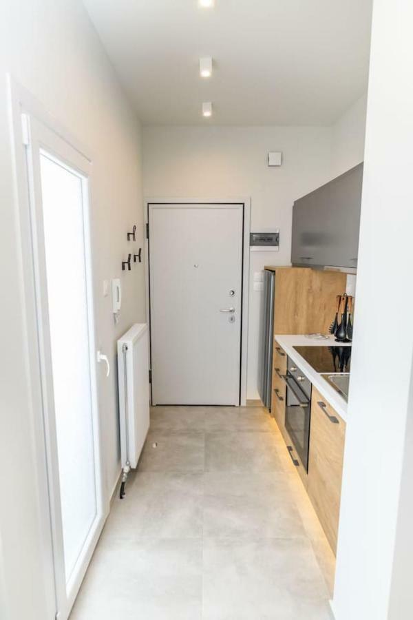 Superior Modern Apartment In The Center With View. Volos Exteriör bild
